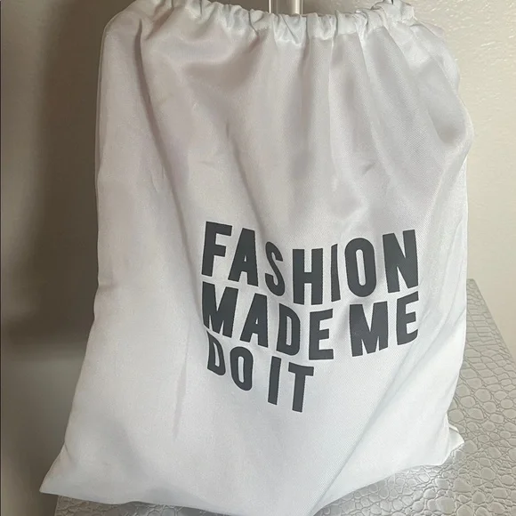 HOUSE OF REHAB  BLACK OWNED Pink FAUX LEATHER PEBBLE MEDIUM tote - Picture 15 of 17